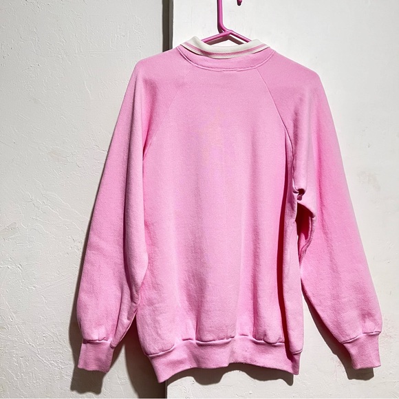 Vintage Fruit of the loom sweatshirt collared pink with dog and cat : Box R: - Picture 8 of 10
